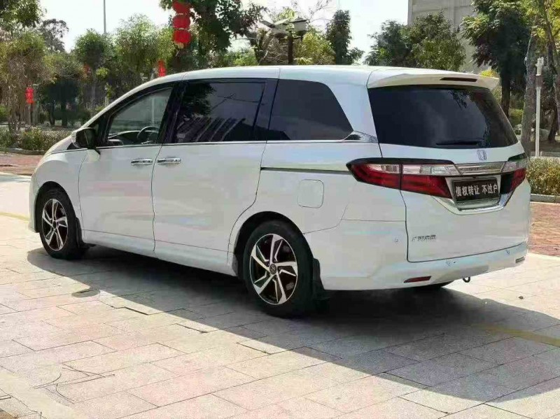 湛江15年本田奧德賽8