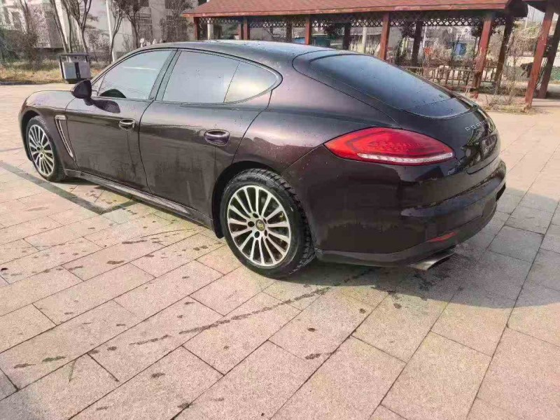 安庆14年保时捷帕拉梅拉7