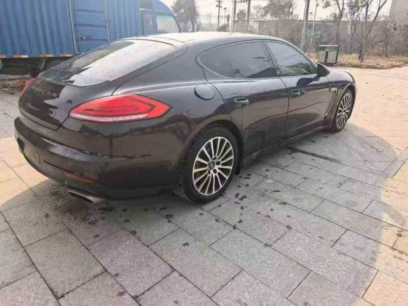 安庆14年保时捷帕拉梅拉8