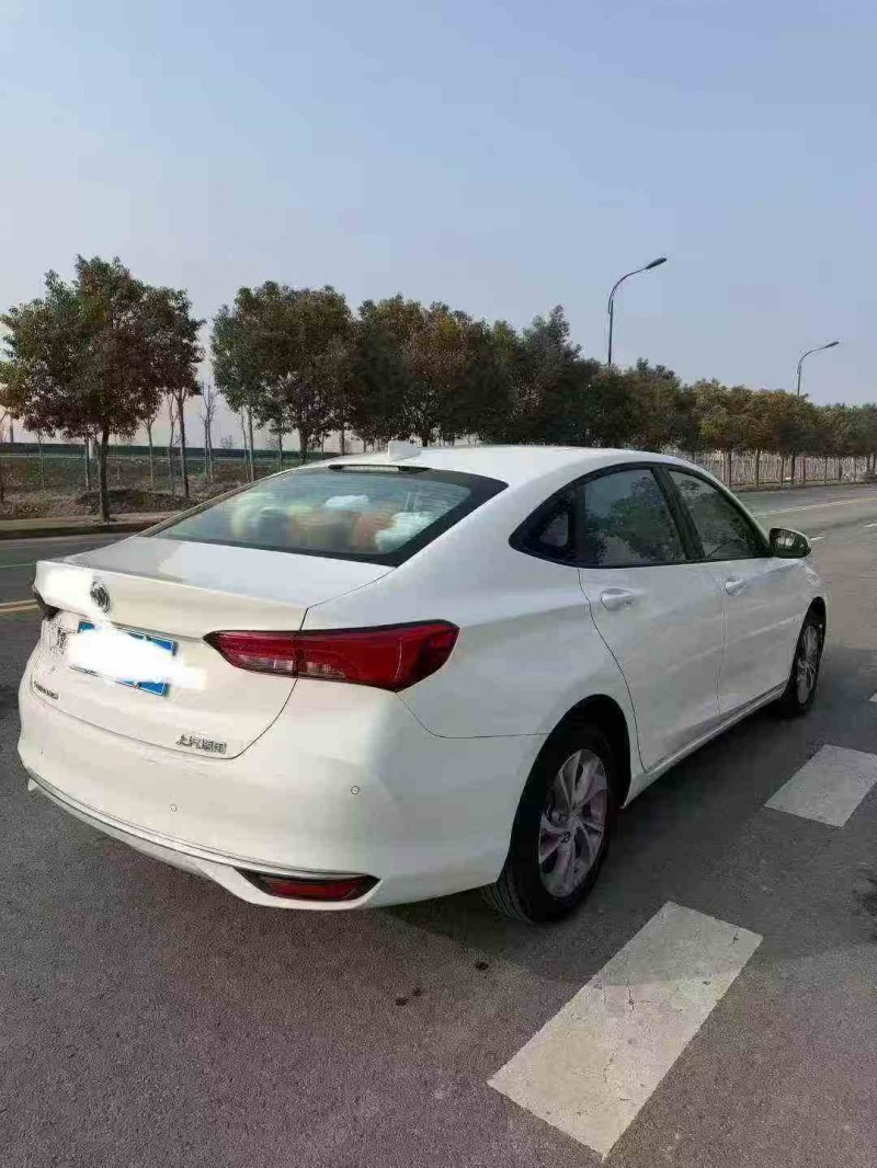 淮北25年别克威朗8