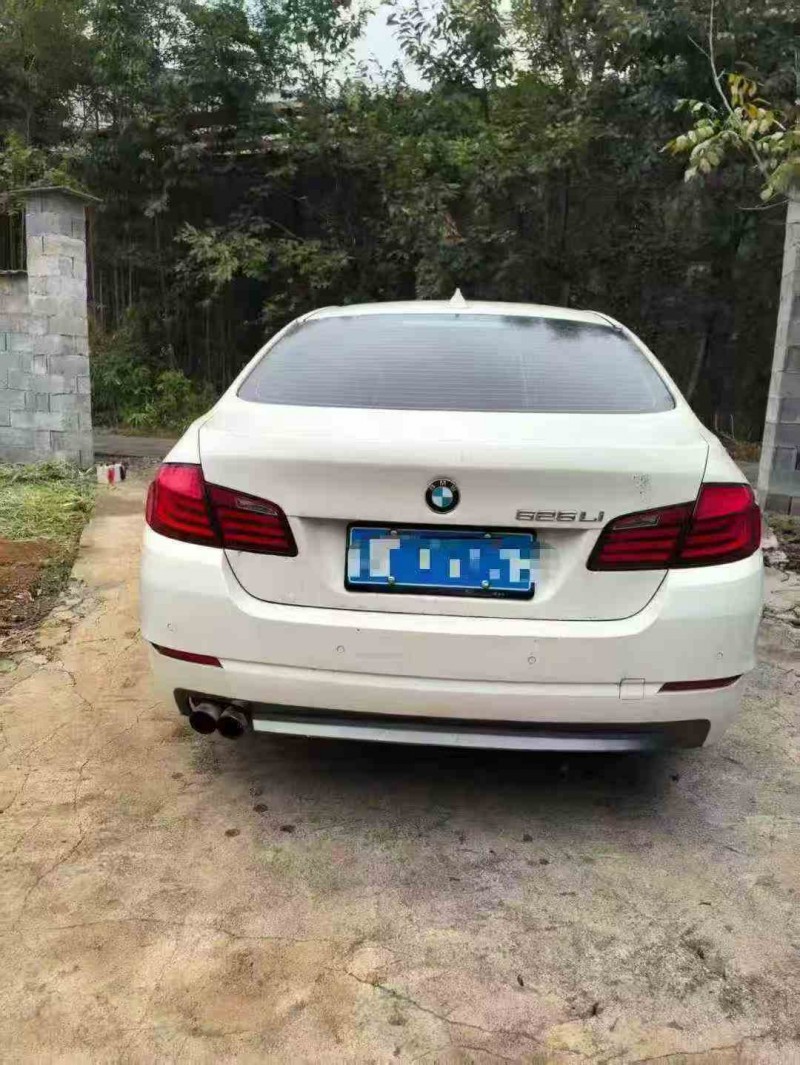 淮北13年宝马5系9