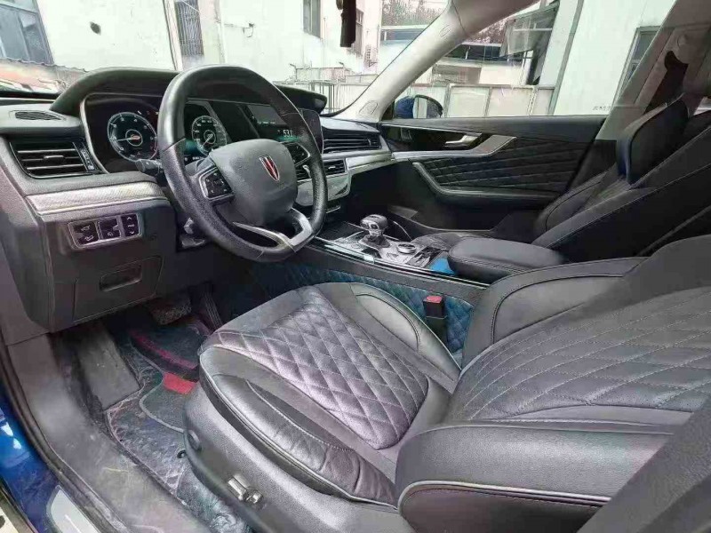 淮南21年红旗HS52