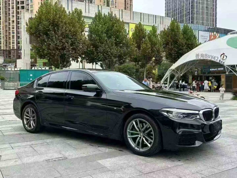 重庆20年宝马5系3