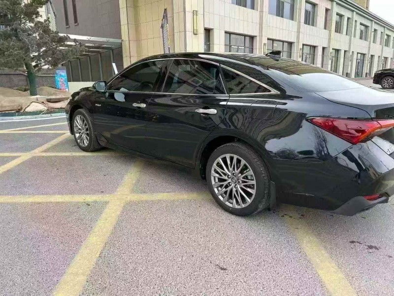 保定23年丰田亚洲龙9