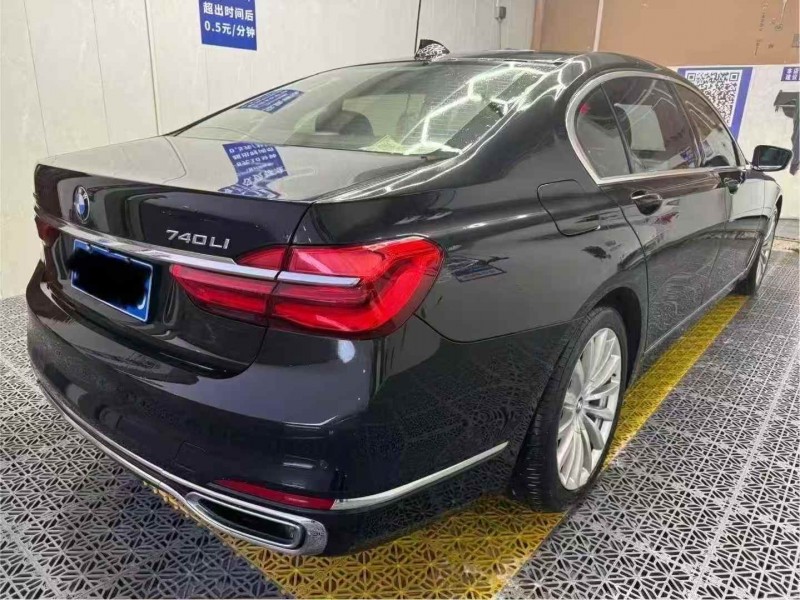 晋城17年宝马7系8