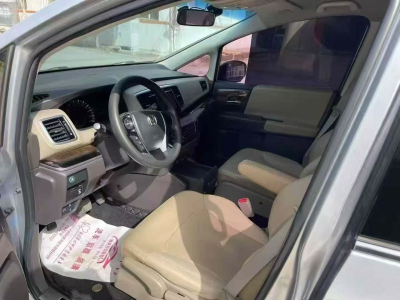 晋中16年本田奥德赛6