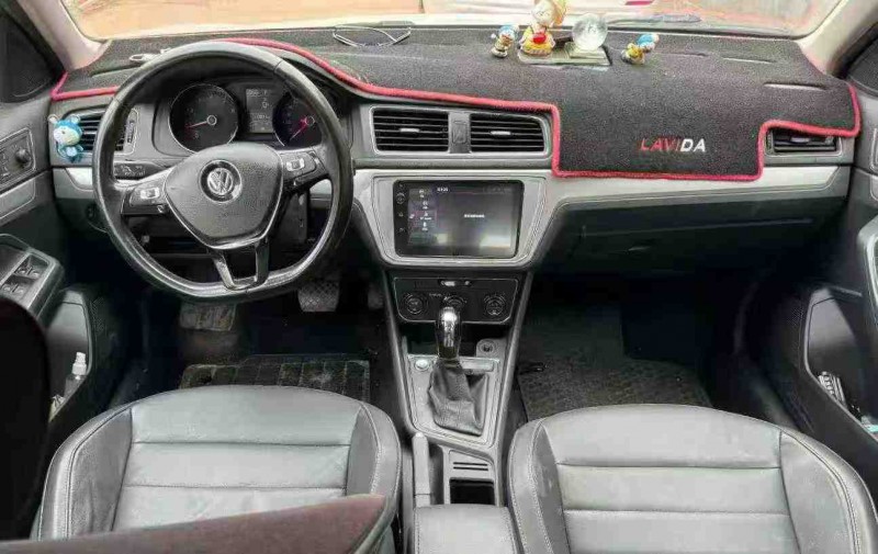 青岛18年大众朗行4