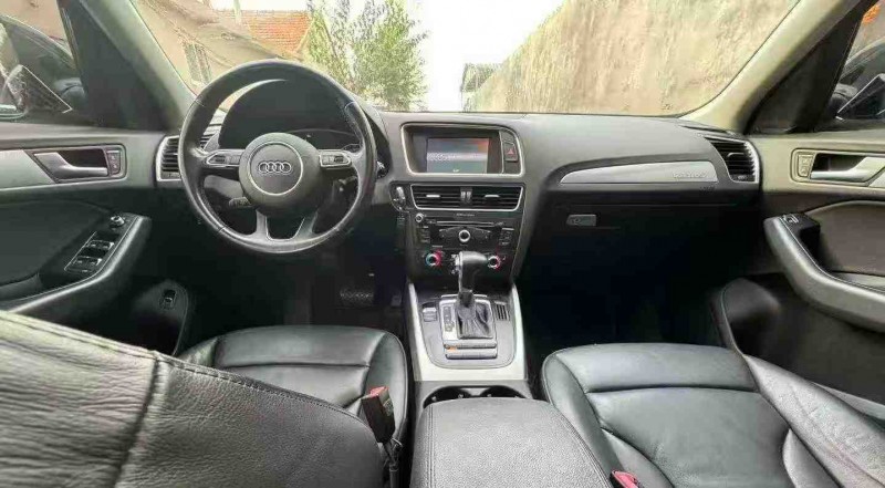 青岛16年奥迪Q54