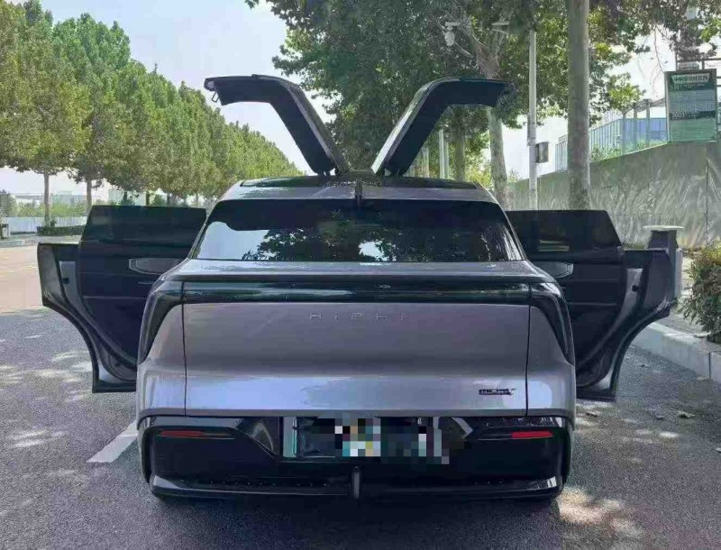 青岛23年高合汽车HiPhi Y6