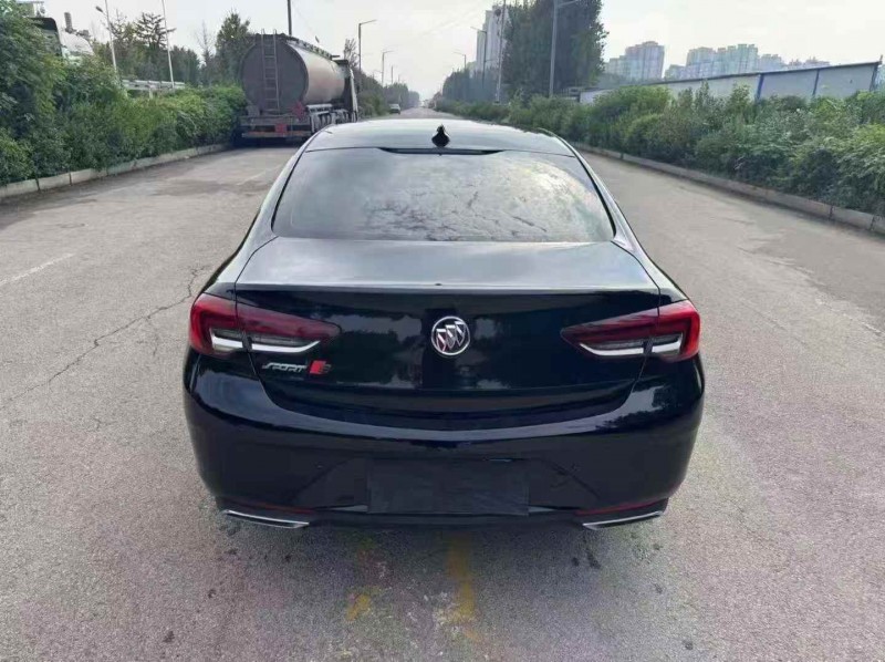 东营22年别克君越9