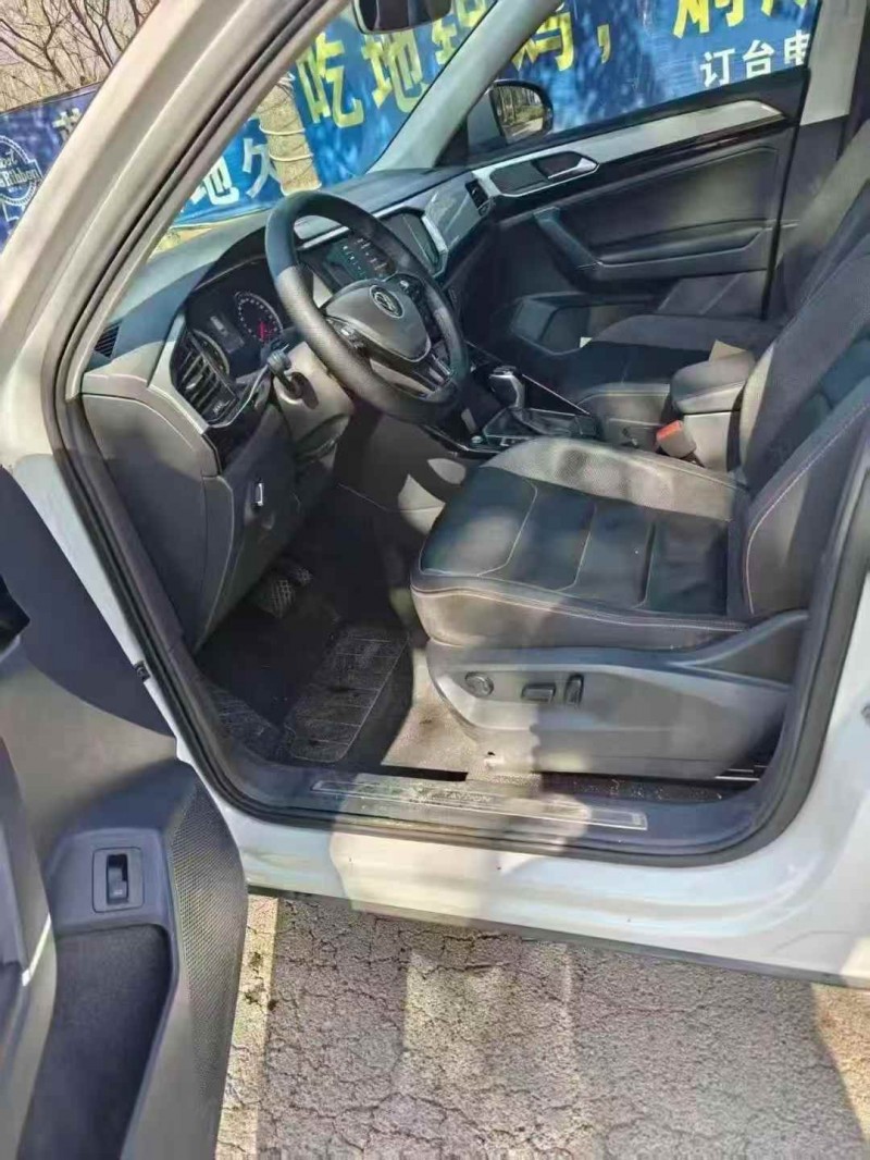 安阳22年大众探岳4