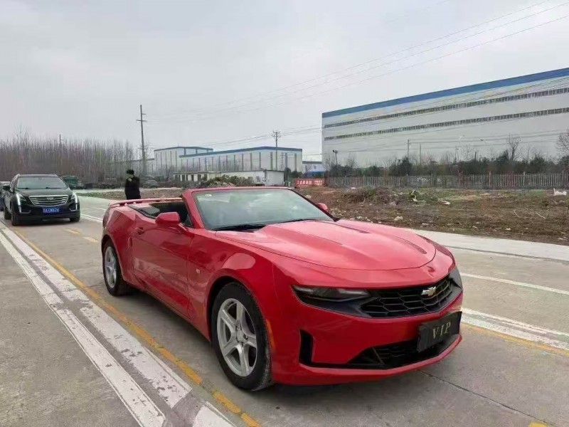 菏泽25年雪佛兰科迈罗2