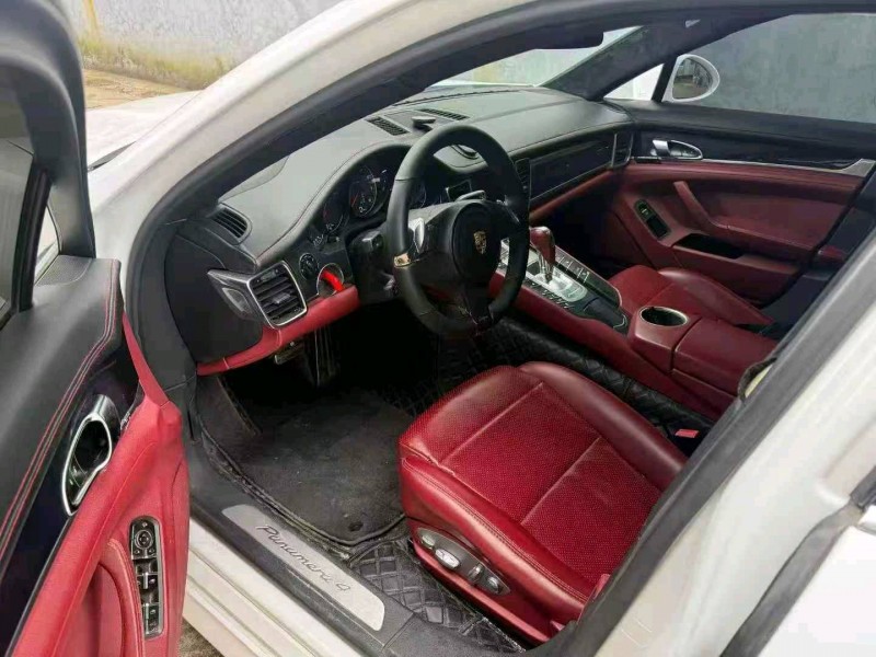 枣庄13年保时捷帕拉梅拉6