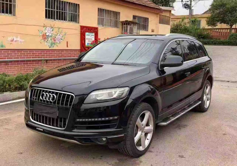 青岛12年奥迪Q73