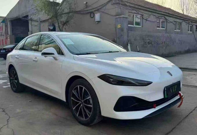 青岛25年荣威D72