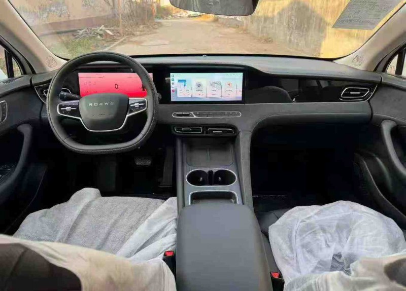 青岛25年荣威D74