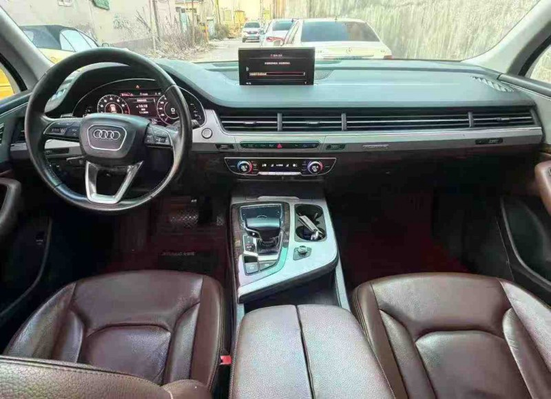 青岛17年奥迪Q74