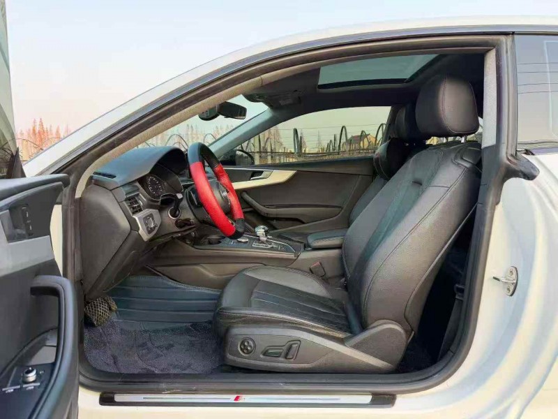 嘉兴18年奥迪A55