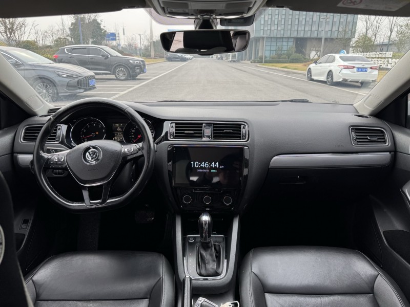 盐城19年大众速腾8