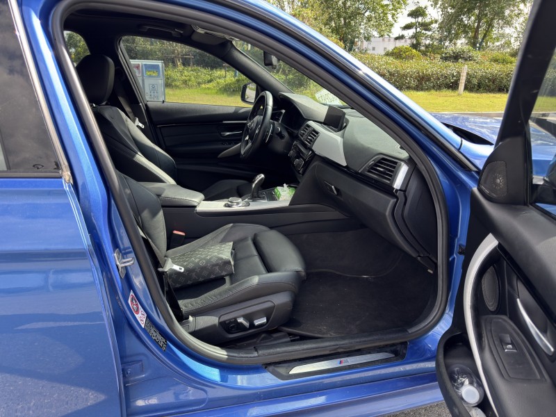 盐城17年宝马3系9