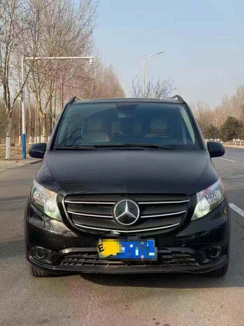 邯郸23年奔驰威霆1