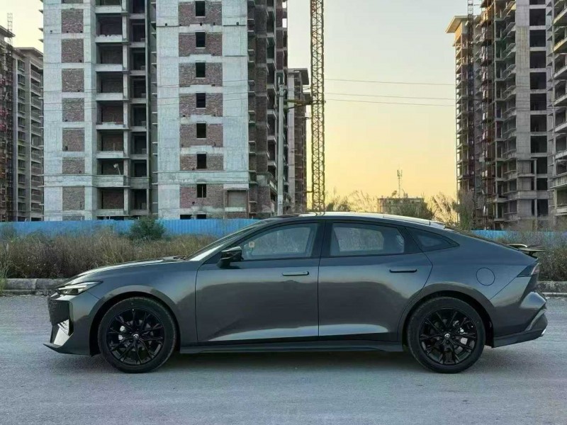 柳州25年长安汽车UNI8