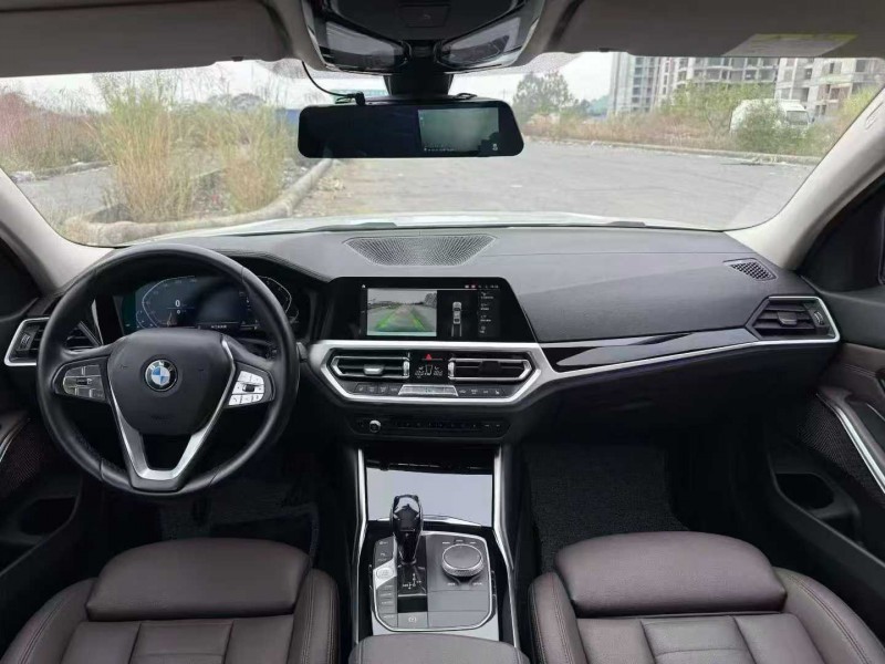 柳州20年宝马3系7