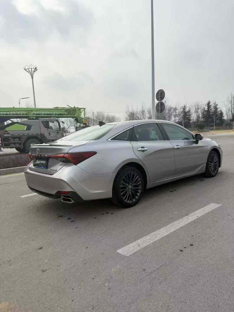 潍坊19年丰田亚洲龙7