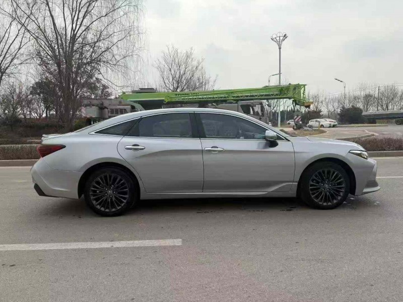 潍坊19年丰田亚洲龙9