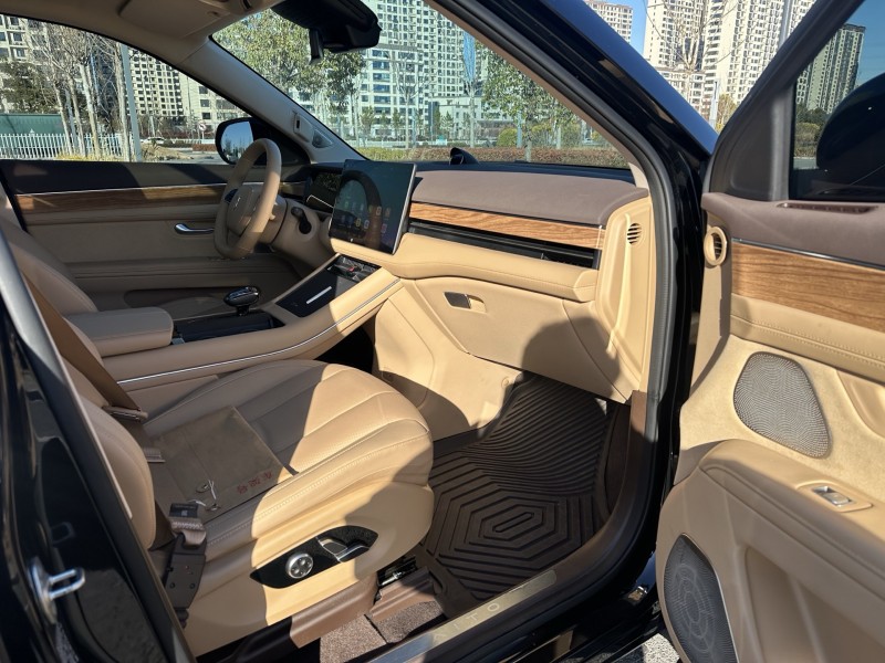 盐城25年华为智选问界9