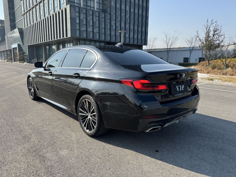 盐城21年宝马5系4