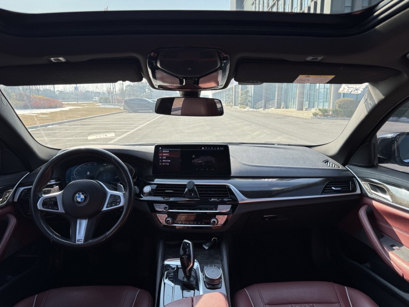 盐城21年宝马5系8