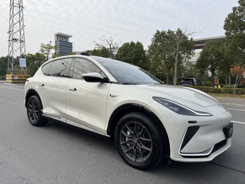 盐城25年智己LS72