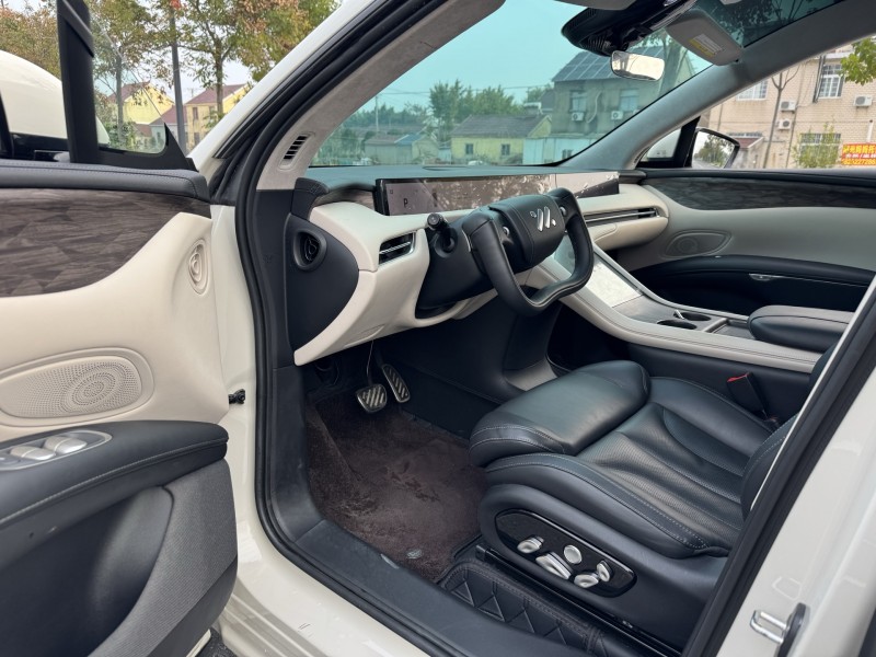 盐城25年智己LS76