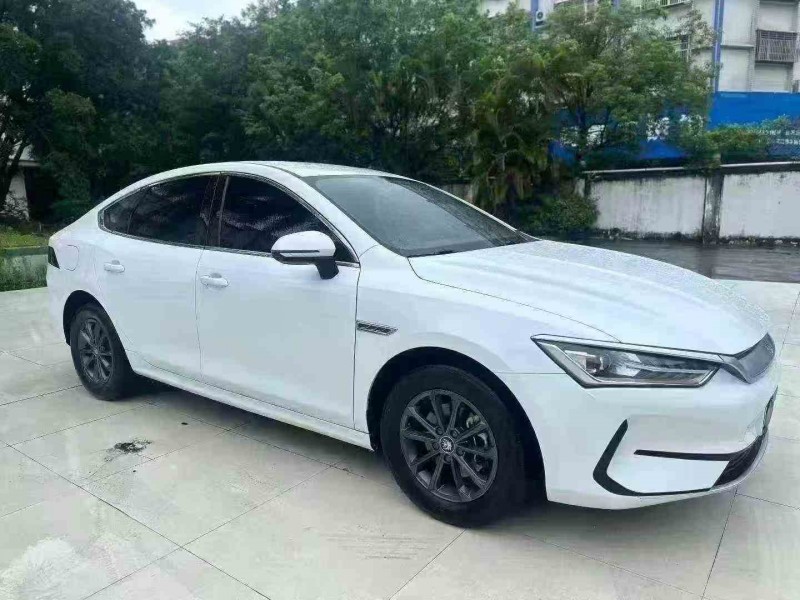 深圳23年比亚迪秦2