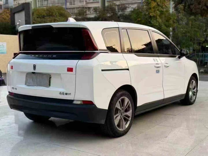 湛江25年奔腾nat8