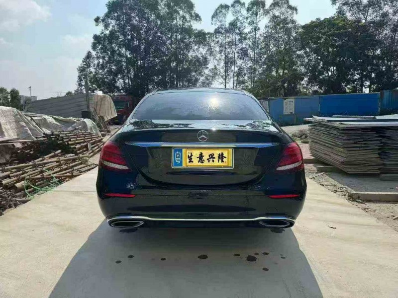 佛山17年奔驰E8