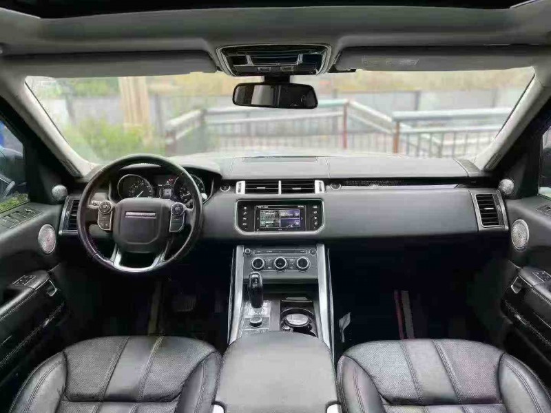 重庆16年路虎揽胜运动6