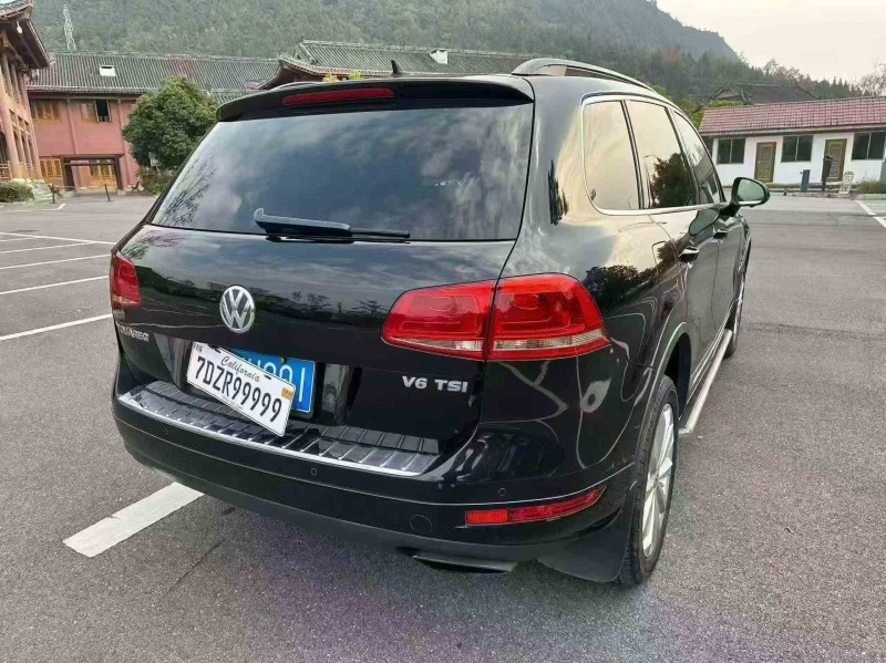 重庆12年大众途锐7