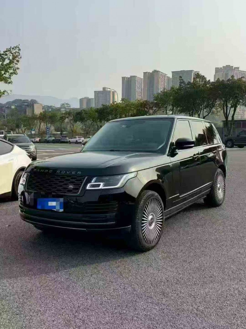 重庆19年路虎揽胜运动3