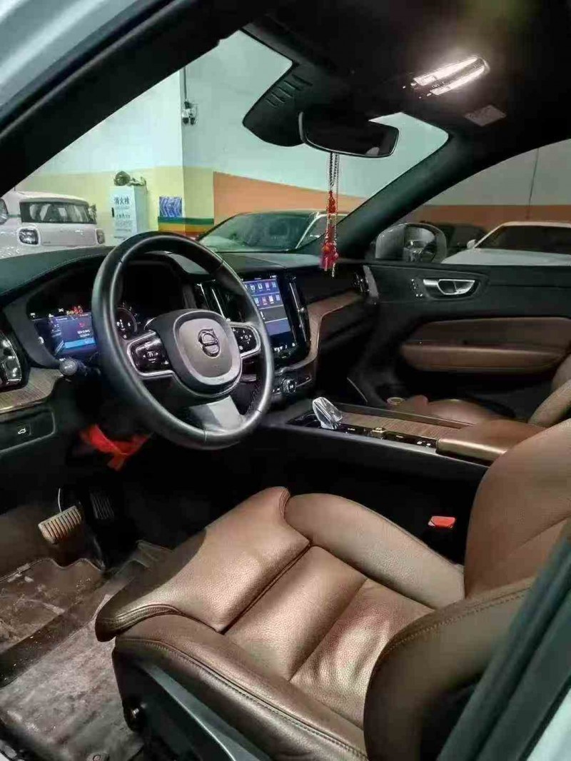 重庆23年沃尔沃XC605
