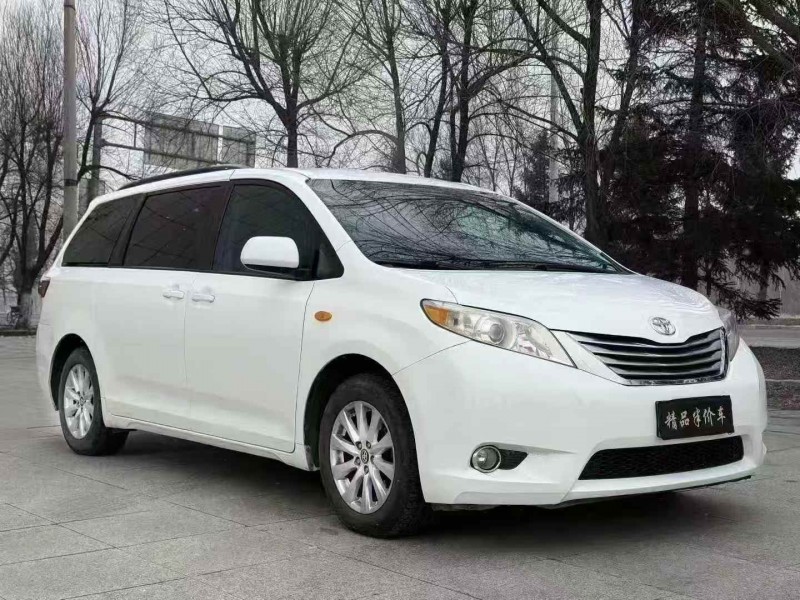 吉林16年丰田塞纳2