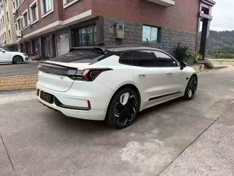 绍兴23年极氪汽车0017