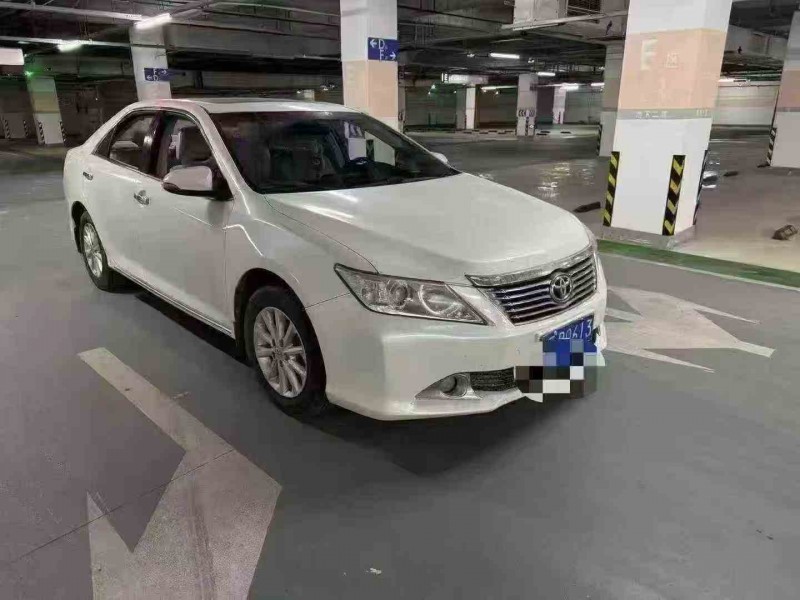 湖州14年丰田凯美瑞3