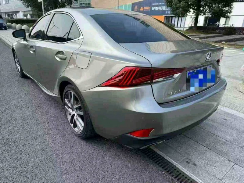 嘉兴18年雷克萨斯IS9