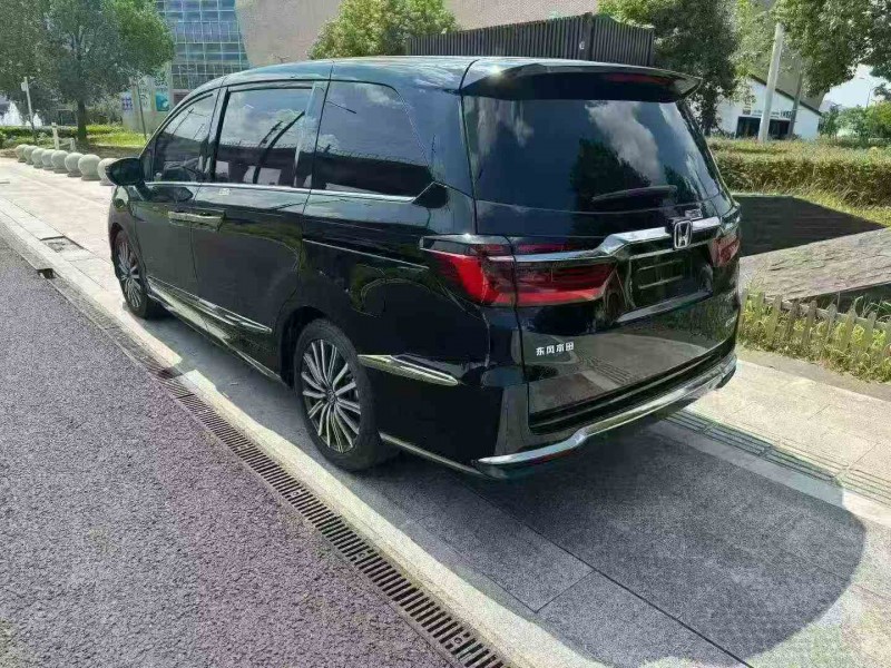 湖州25年本田艾力绅7