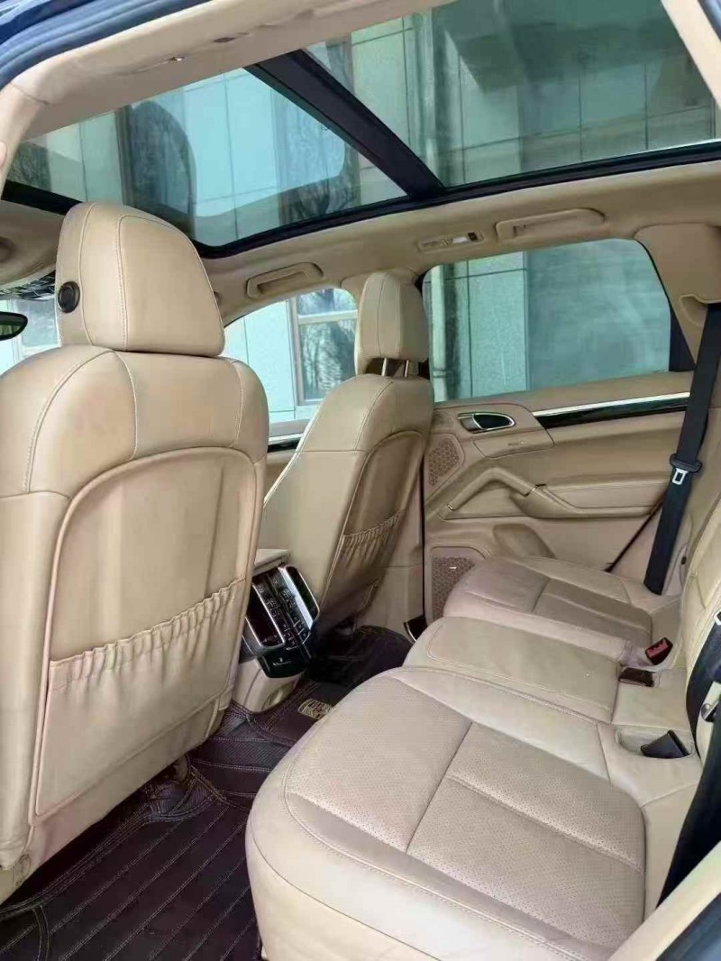 吉林14年保时捷卡宴9