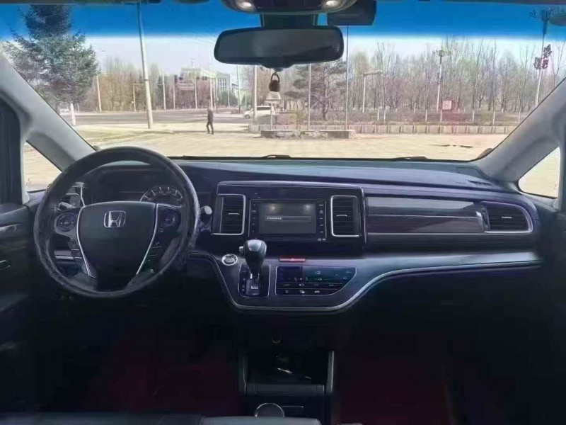 吉林18年本田艾力绅3