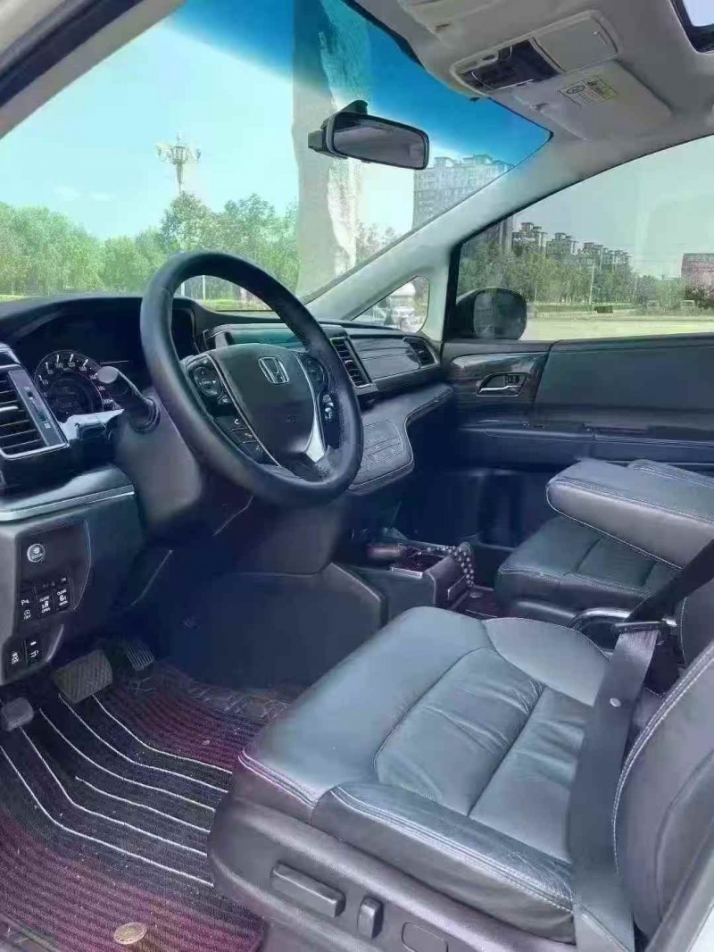 吉林18年本田艾力绅7