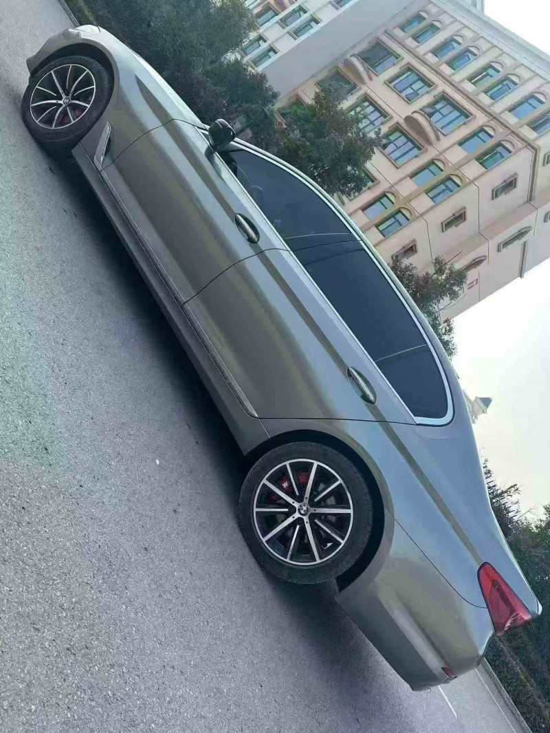 泸州17年宝马5系8